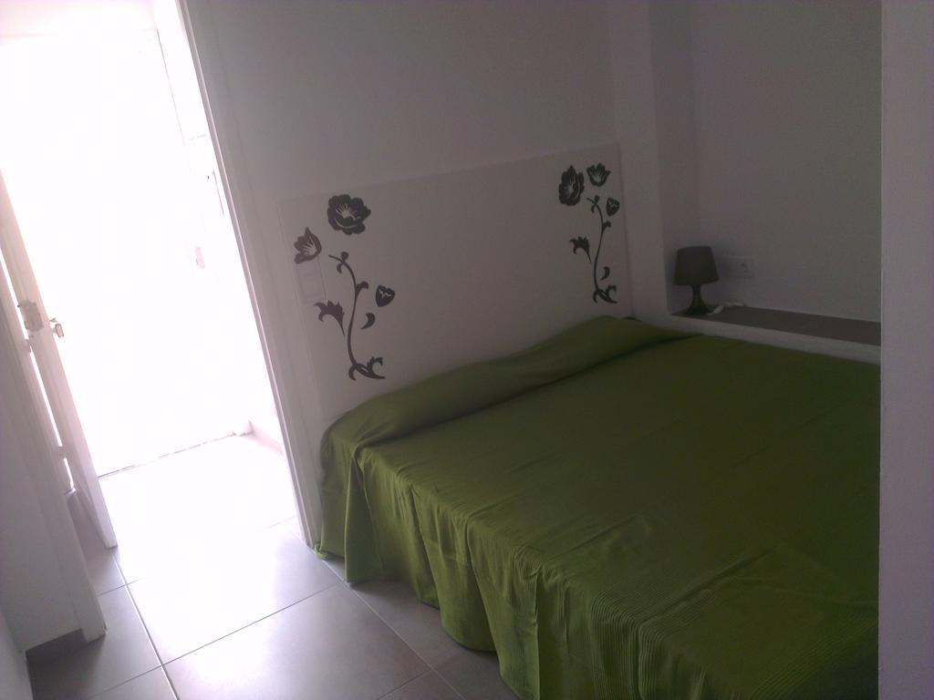 Apartaments La Riera Roses Chambre photo