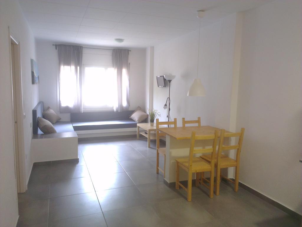 Apartaments La Riera Roses Chambre photo